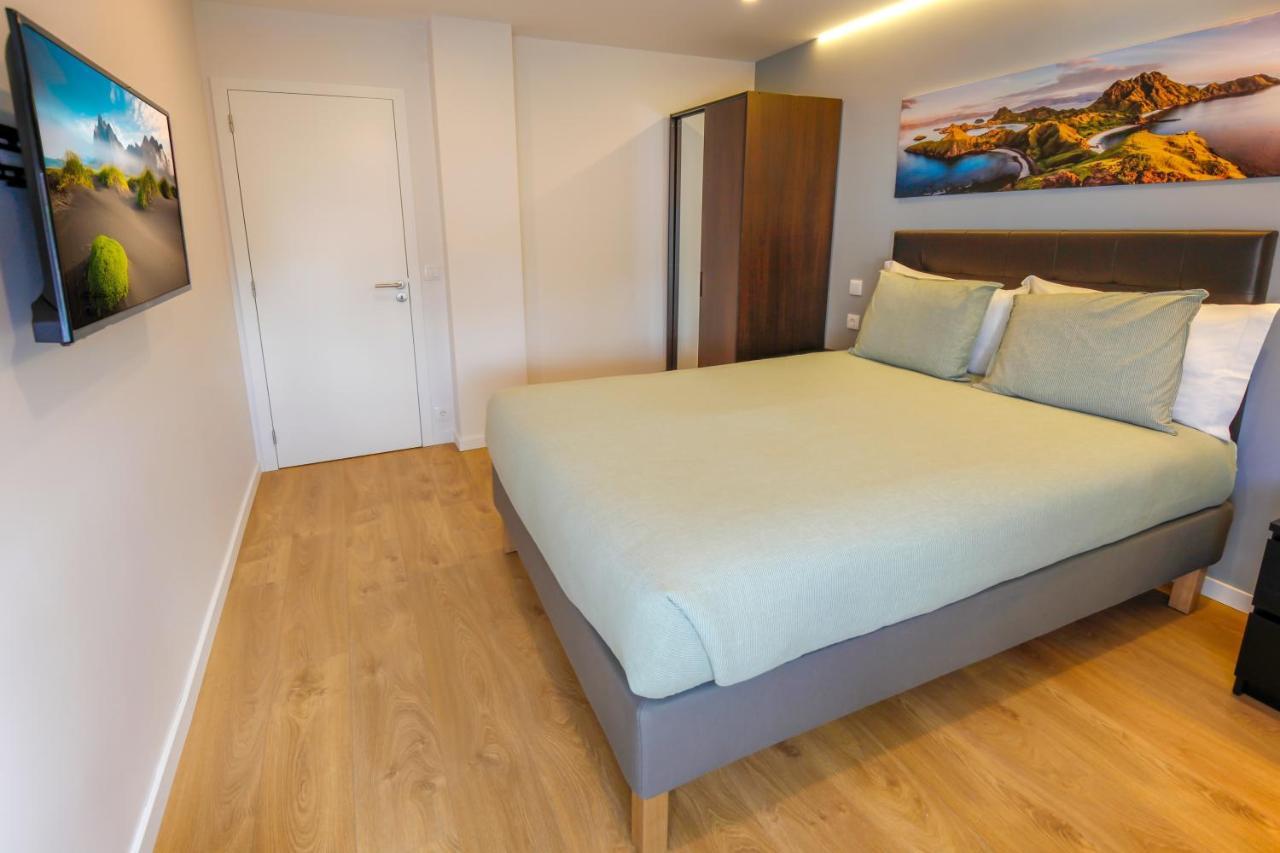 Modern Apartment With Garden Fátima Exteriör bild